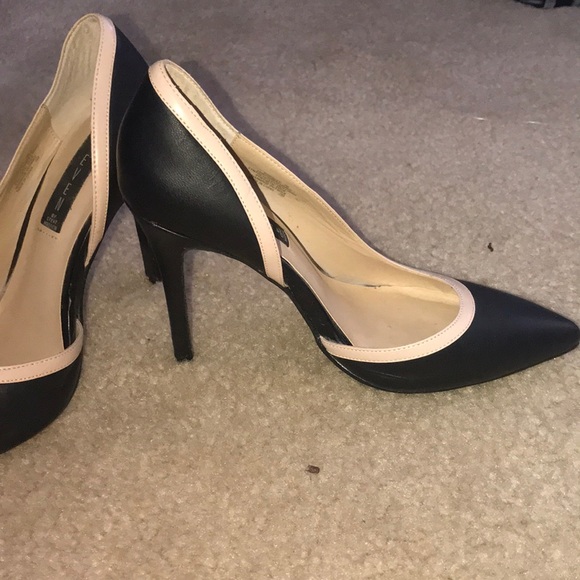 Steve Madden Matte Black Heels - Picture 3 of 5